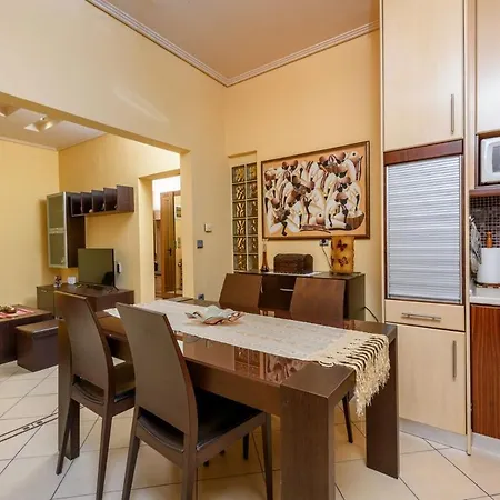 Iliana's Apartment